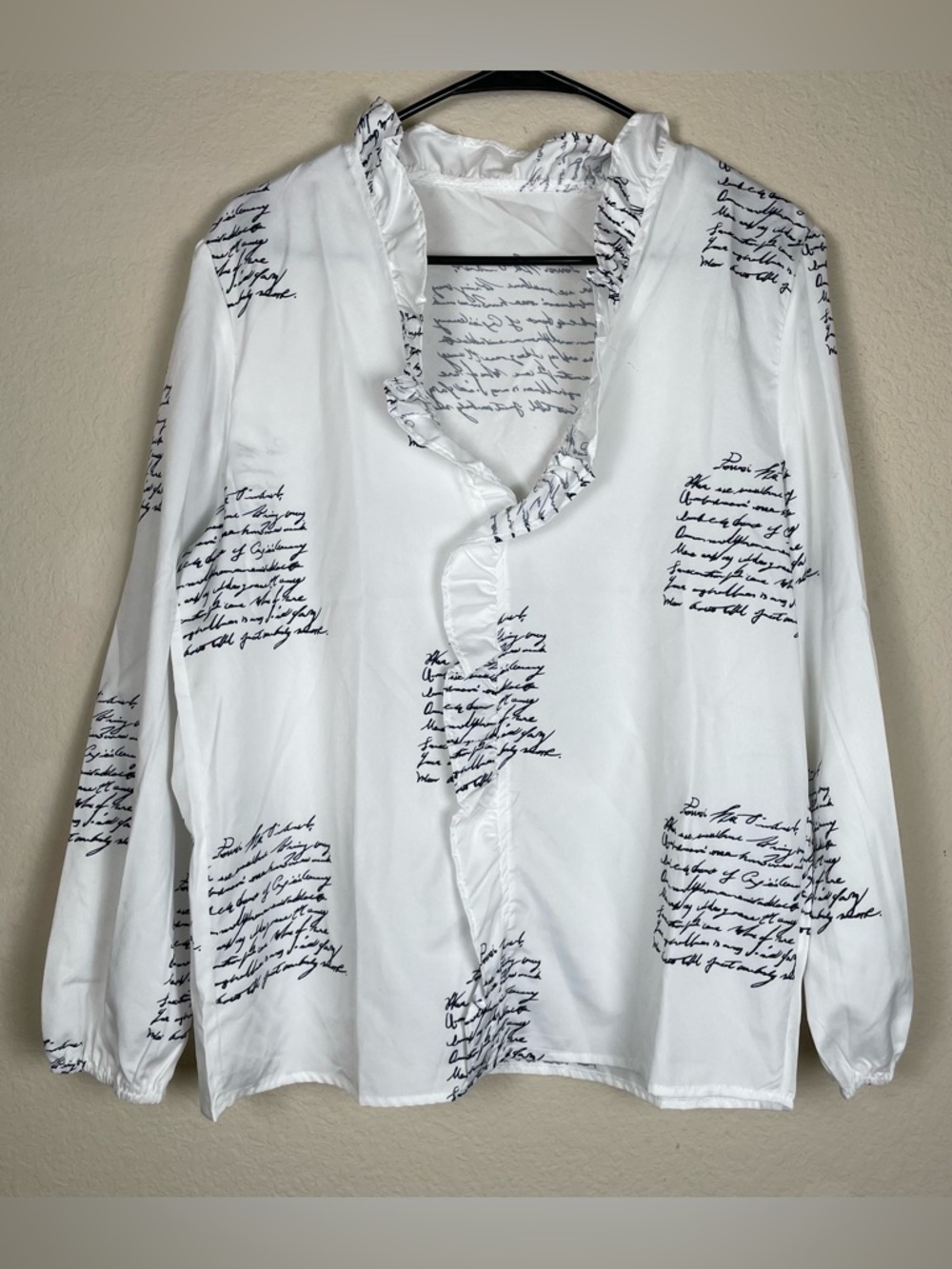 Women’s V-Neck Women’s White Ruffled Script Print Blouse - L